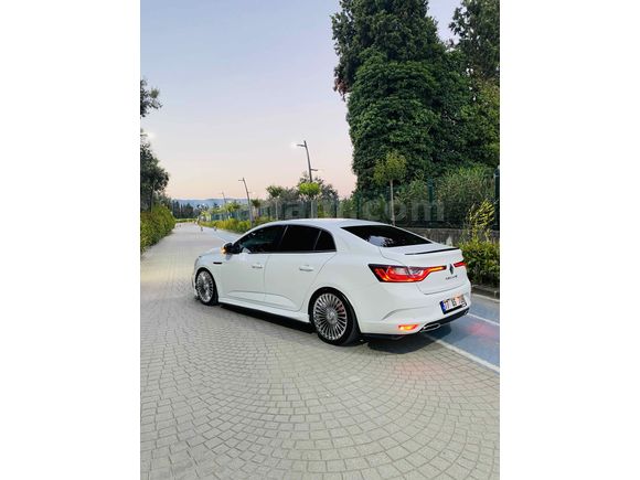 Sahibinden Renault Megane 1.3 TCe Joy 2021 Model 