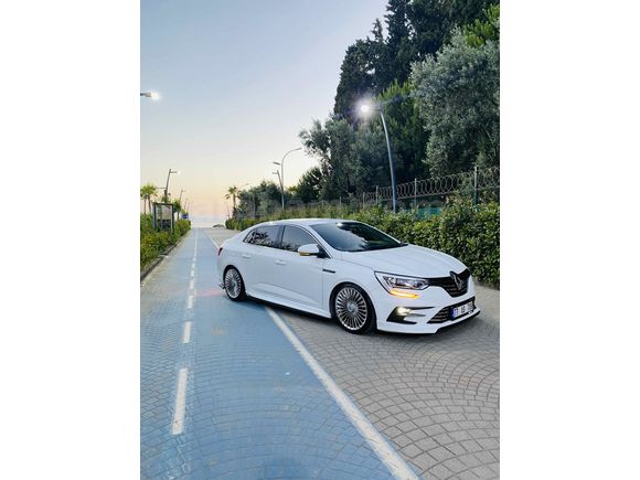 Sahibinden Renault Megane 1.3 TCe Joy 2021 Model 
