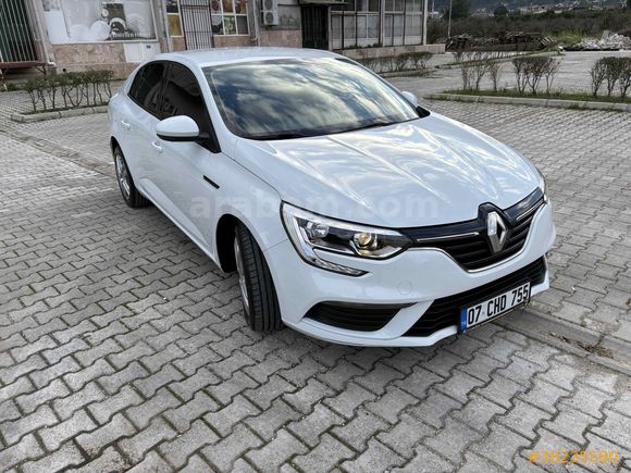 Sahibinden Renault Megane 1.3 TCe Joy 2019 Model 