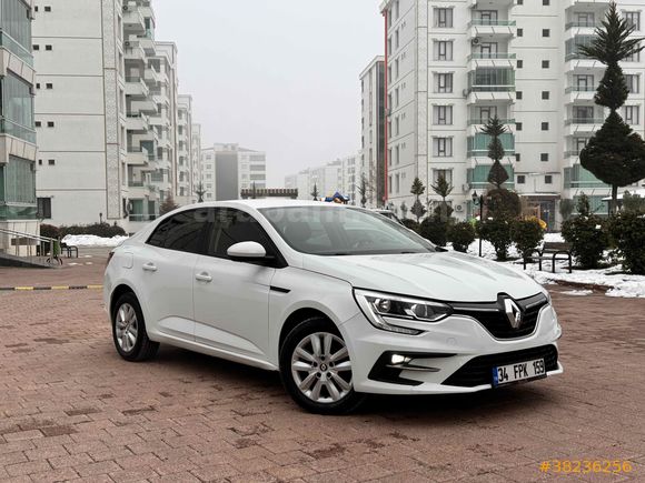 SERVİS BAKIMLI 2022 MODEL 1.3 JOY PAKET KM 96.000’de