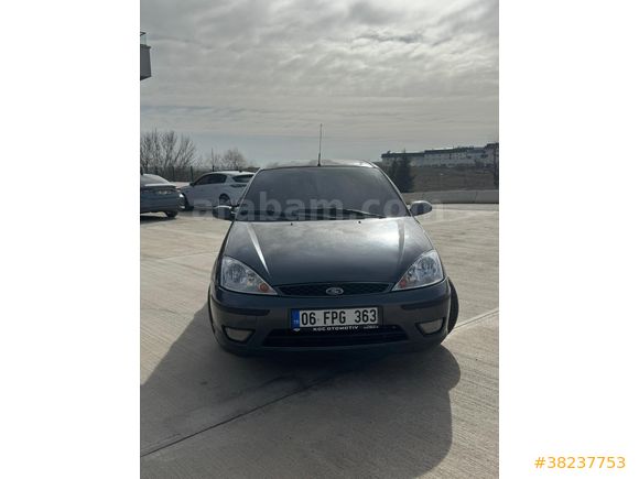 Sahibinden Ford Focus 1.6 Ghia 2003. Model
