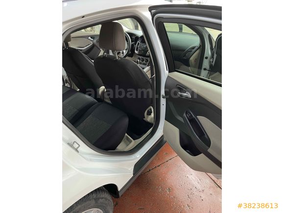 Sahibinden Ford Focus 1.6 Ti-VCT Style 2014 Model 