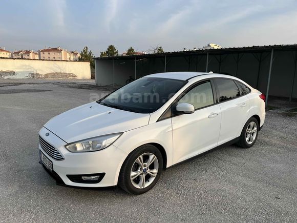 Ford Focus 1.6 TDCi style 2015 düşük km 