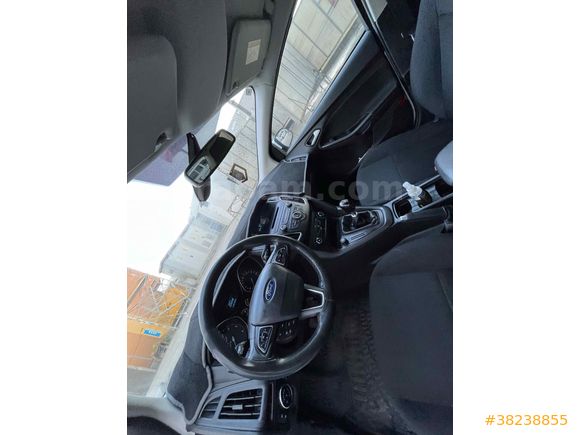 Ford Focus 1.6 TDCi style 2015 düşük km 