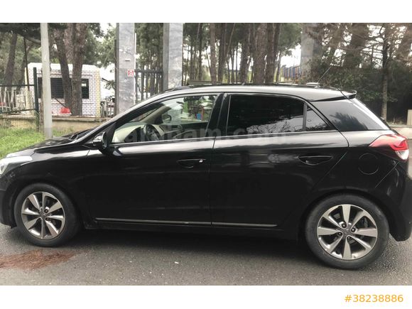 Sahibinden Hyundai i20 1.4 MPI Style 2017 Model 