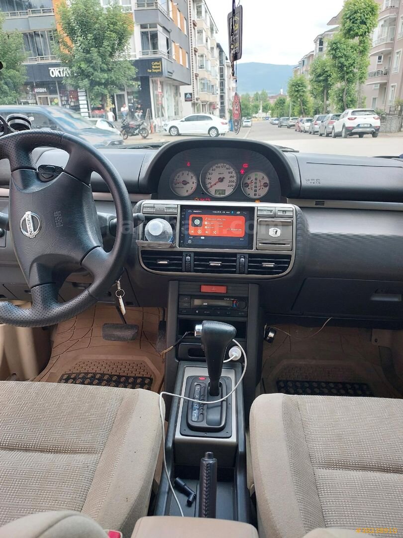 Sahibinden otomatik Nissan X-Trail 2.0 Luxury 2003 Model 3