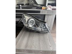 W204 makyajlı c180 sağ far hatasız