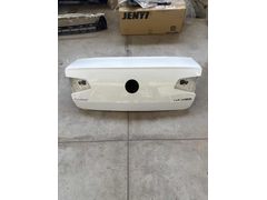 Passat b8 hatasız boyasız bagaj kapağı beyaz