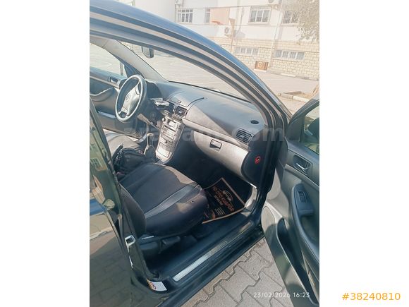 Sahibinden Toyota Avensis 1.6 Comfort 2009 Model