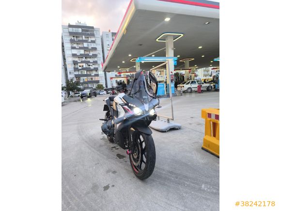Hasar kayıtsız Bajaj Pulsar rs200