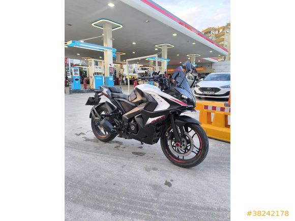 Hasar kayıtsız Bajaj Pulsar rs200