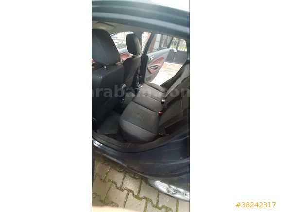 Sahibinden Ford Fiesta 1.4 Titanium 2014 Model