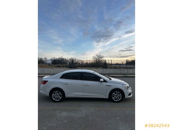 Sahibinden Renault Megane 1.3 TCe Joy 2020 Model 
