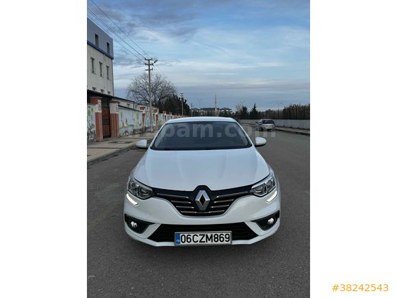 Sahibinden Renault Megane 1.3 TCe Joy 2020 Model 