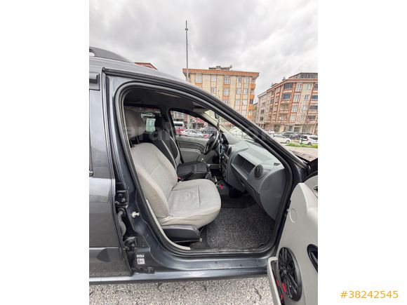 Sahibinden Dacia Logan 1.6 MCV Ambiance 2009 Model