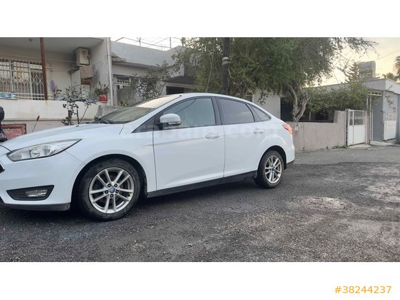 !?!?!?!?!?ACİL  KAZALI 

Ford Focus 1.6 TDCi Trend X 2015 Model