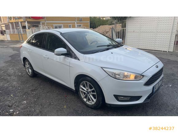 !?!?!?!?!?ACİL  KAZALI 

Ford Focus 1.6 TDCi Trend X 2015 Model