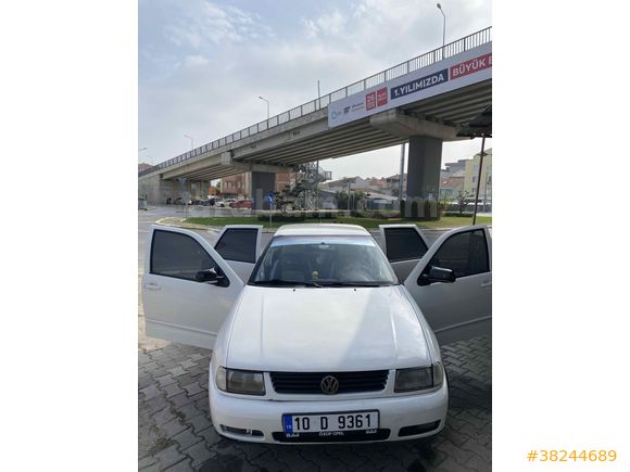 Sahibinden Volkswagen Polo 1.6 Classic 2001 Model  270.000 km Beyaz