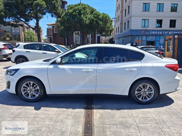 BÜYÜKSOYLU'DAN 2023 FOCUS 1.5 ECOBLUE TİTANİUM STİL 63.000 KM DE