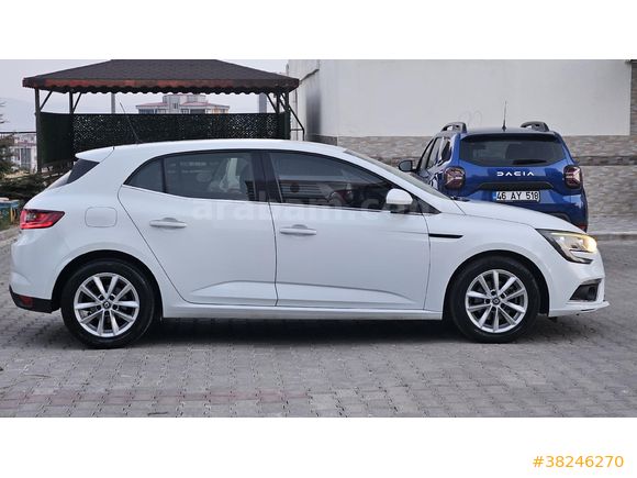 HATASIZ TRAMERSİZ MEGANE 4 DİZEL OTOMATİK – BAKIMLI – MUAYENE 2027
