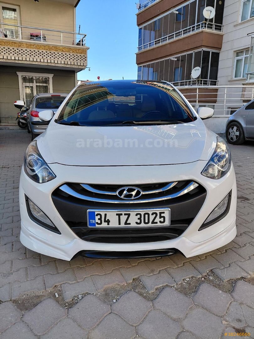 2014 MODEL HYUNDAI i30 1.6 CRDI ELİTE OTOMATIK HATASIZ BOYASIZ 2