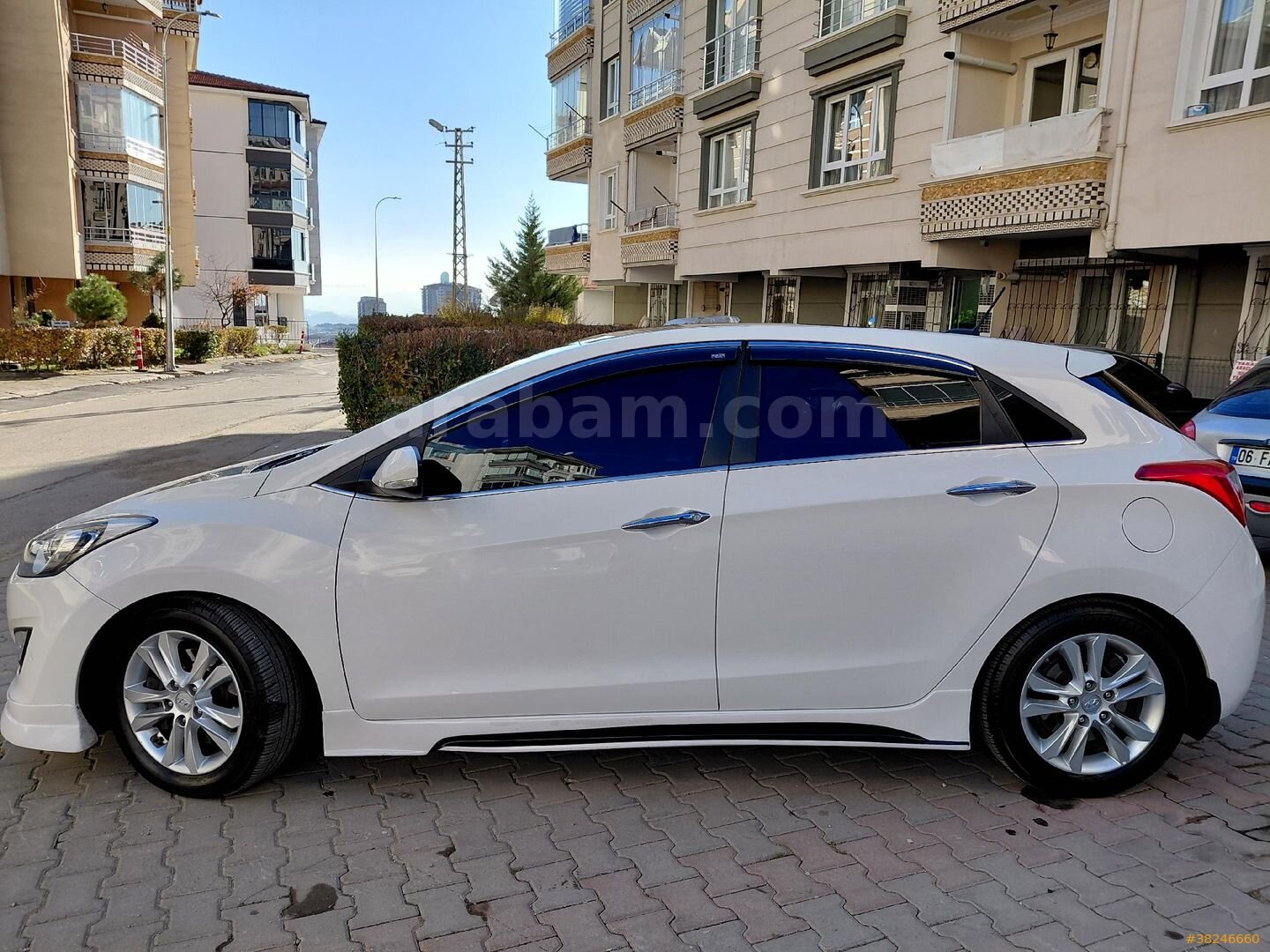 2014 MODEL HYUNDAI i30 1.6 CRDI ELİTE OTOMATIK HATASIZ BOYASIZ 3