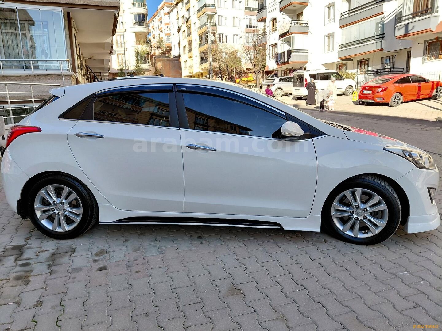 2014 MODEL HYUNDAI i30 1.6 CRDI ELİTE OTOMATIK HATASIZ BOYASIZ 5
