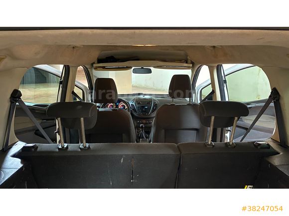 
2017 Model Ford Tourneo Courier 1.6 TDCI Deluxe