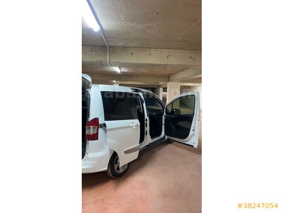 
2017 Model Ford Tourneo Courier 1.6 TDCI Deluxe