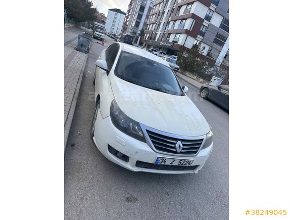 Sahibinden Renault Latitude 1.5 dCi Privilege 2012 Model  250.000 km Beyaz