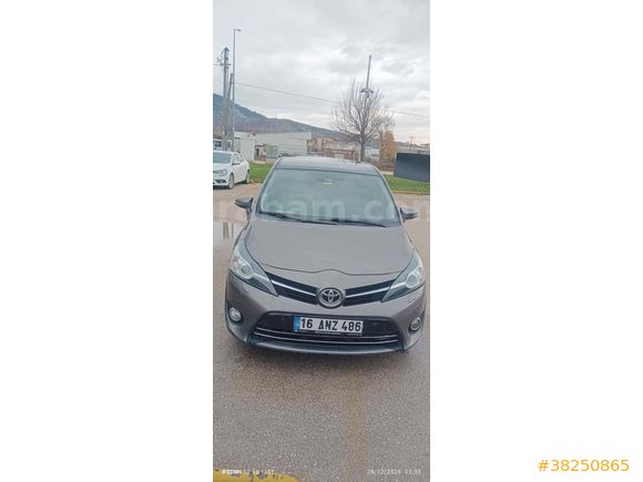 Sahibinden Toyota Verso 1.6 D-4D Premium 2017 Model  Ağır Bakımları Yeni Yapıldı