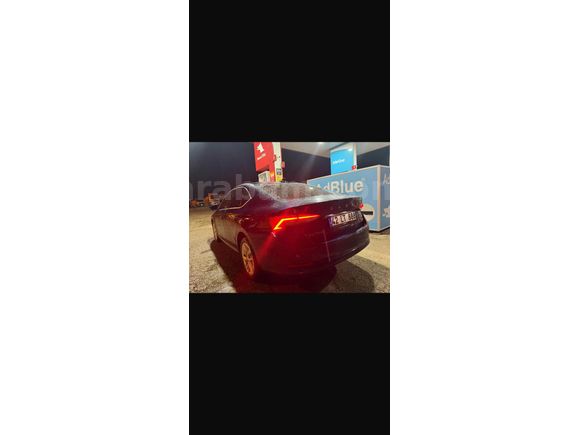 Sahibinden Skoda Octavia 1.0 e-Tec Premium 2023 Model  servis bakımlı garanti devam ediyor hatasız boyasız trammer yok değişensiz ful orijinal 