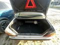 Yıldızları  Üstünde  üst açarlı  mercedes  200E