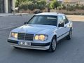 Yıldızları  Üstünde  üst açarlı  mercedes  200E