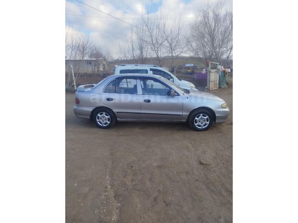 Sahibinden Hyundai Accent 1.3 LS 1998 Model