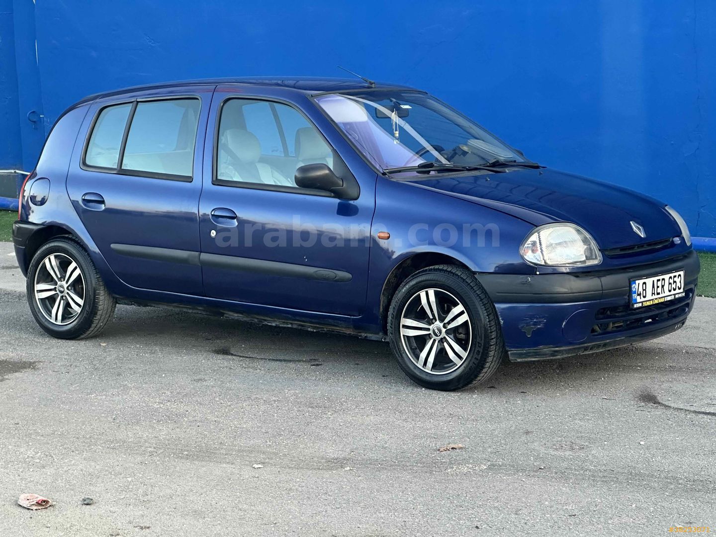 MOTOR  YÜRÜYEN KUSURSUZ  2000 MODEL  OTOMOTİK VİTES  YENİ  BAŞLAYAN  BAYANLARA BİRE BİR