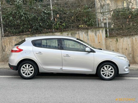 Sahibinden Renault Megane 1.5 dCi Privilege 2012 Model 
