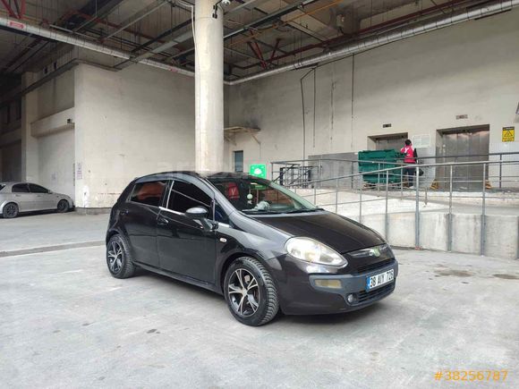 Sahibinden Fiat Punto EVO 1.3 Multijet Dynamic 2011 Model  258.000 km Siyah