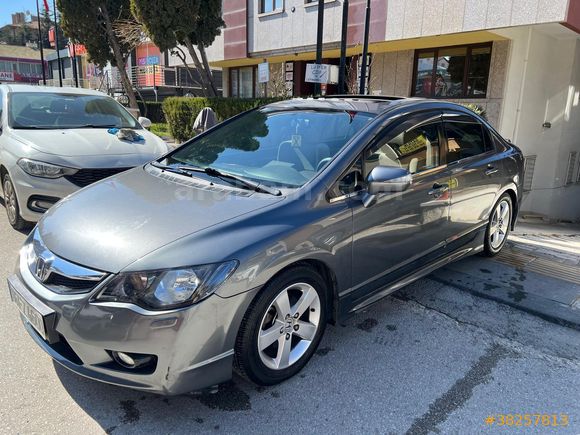 Sahibinden Honda Civic 1.6i VTEC Elegance 2011 Model