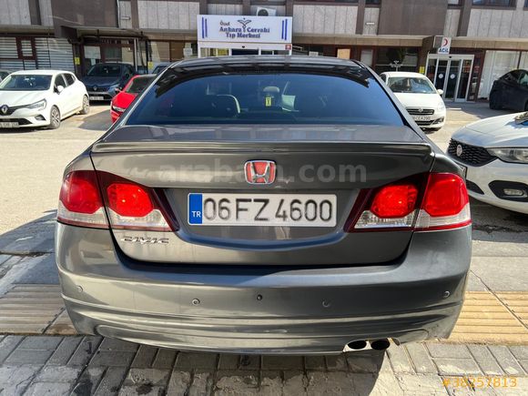 Sahibinden Honda Civic 1.6i VTEC Elegance 2011 Model