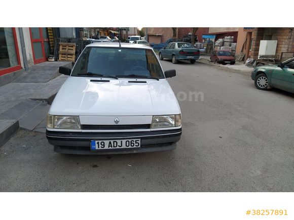 Sahibinden Renault R 9 1.4 Broadway 1993 Model