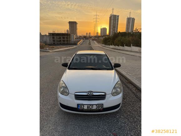 Sahibinden Hyundai Accent Era 1.4 Start 2009 Model  300.000 km Beyaz