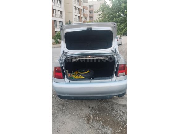 Düşük km Memurdan acil satılık