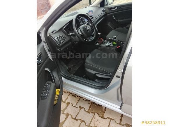 Sahibinden Renault Megane 1.3 TCe Joy 2019 Model