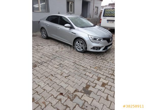 Sahibinden Renault Megane 1.3 TCe Joy 2019 Model