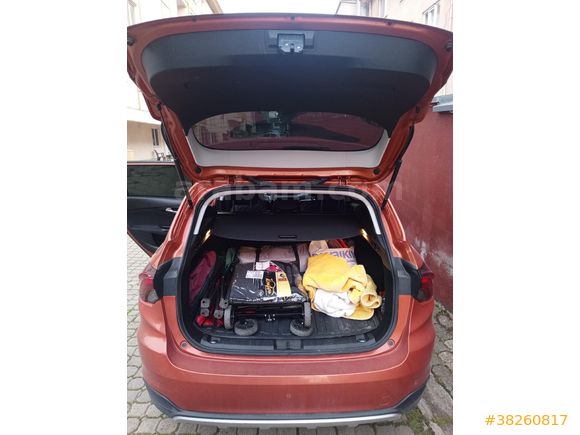 Sahibinden Fiat Egea Cross wagon 1.6 Multijet Lounge 2024 Model