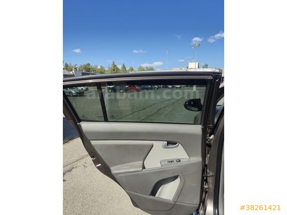 Sahibinden Kia Sportage 1.6 GDI Premium 2015 Model  163.350 km Kahverengi