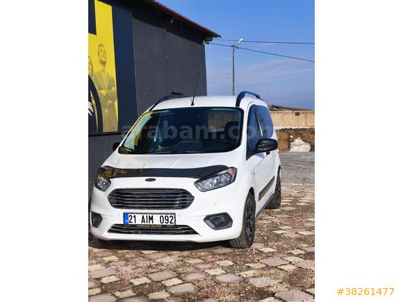 Sahibinden Ford Tourneo Courier 1.5 TDCi Titanium Plus 2022 Model