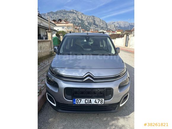 Sahibinden Citroen Berlingo 1.5 BlueHDI Shine 2021 Model cam tavan 