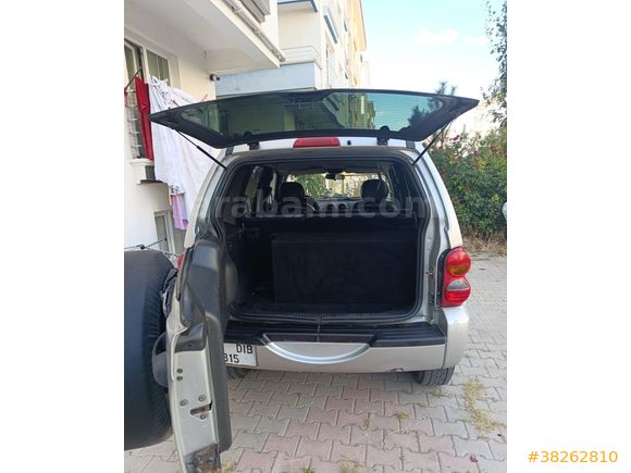 Sahibinden Jeep Cherokee 3.7 2004 Model İzmir